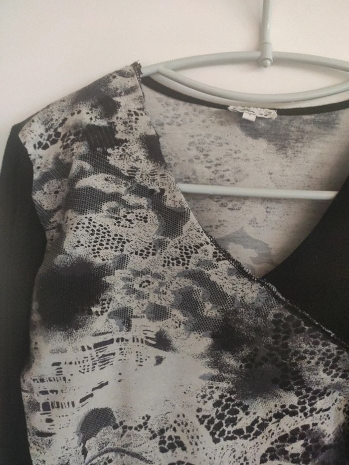 Tee shirt trompe l'œil Via 28 - photo numéro 2