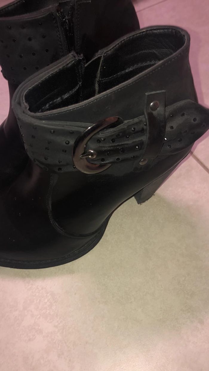 Bottines mise une fois - photo numéro 2