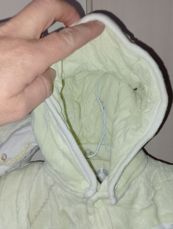 Manteau tout en 1 avec gants intégrées 6 mois - photo numéro 9