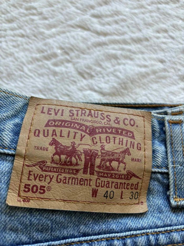 Jean Levi’s homme 505 Regular Fit straight leg W40 L30 (50 FR / XXL) Bleu clair vintage Mexico rare - photo numéro 2