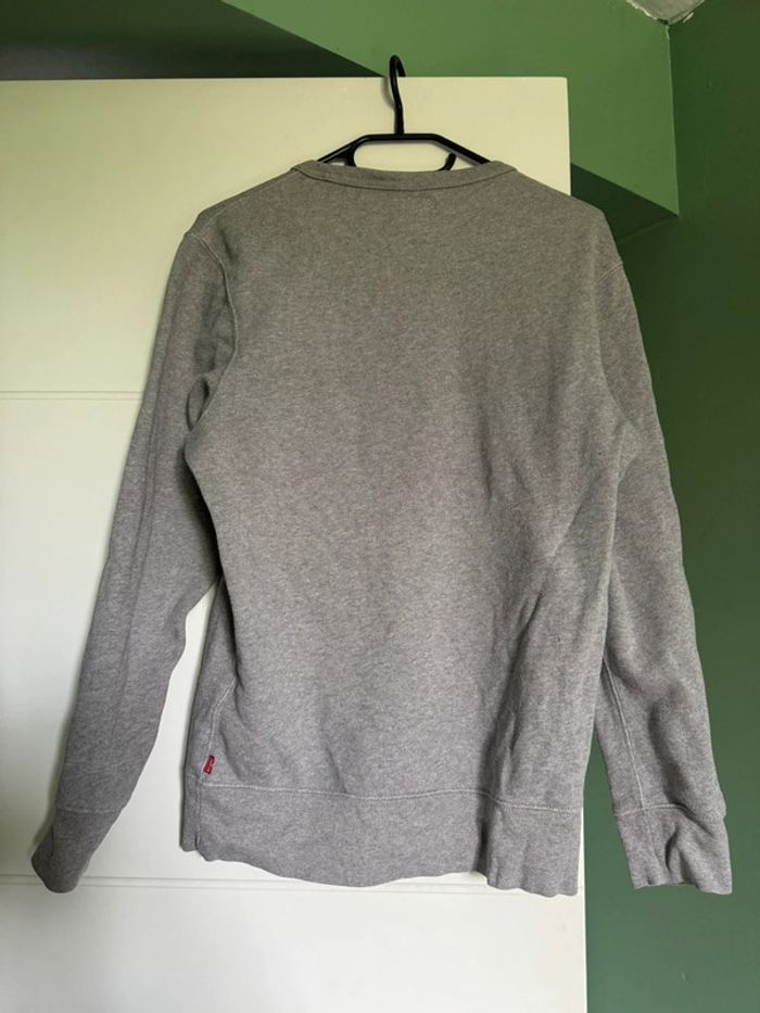 Pull levis gris - photo numéro 6