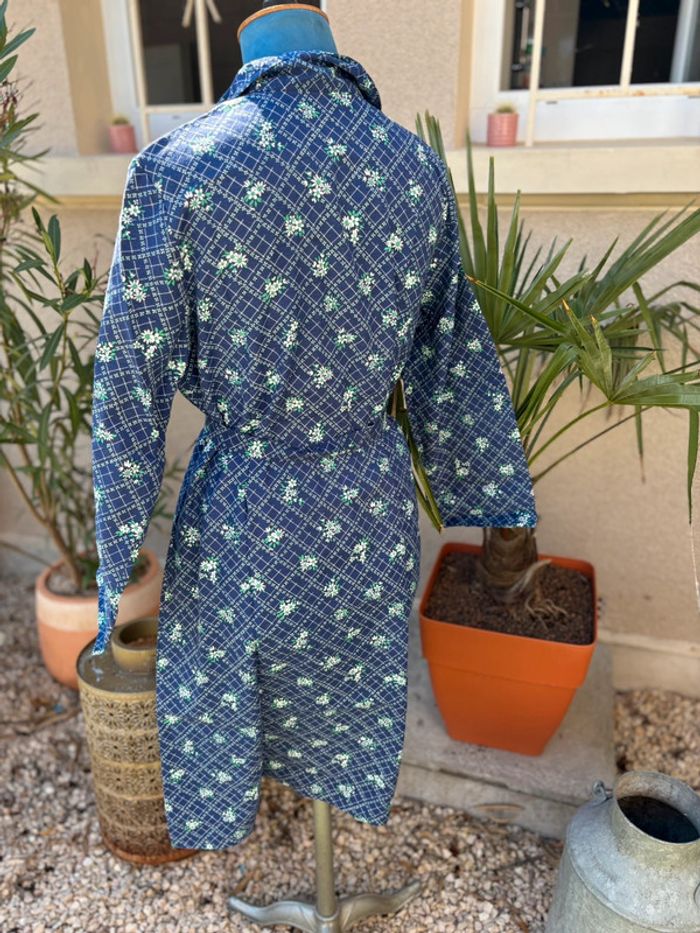 Robe blouse à motif fleuri - des années 70 - en très bon état - taille 42/XL - photo numéro 5