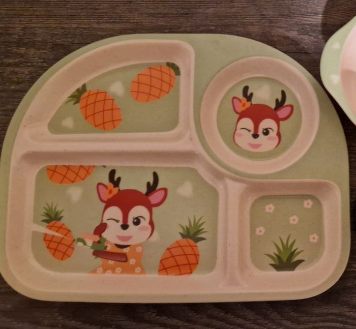 Ensemble assiette, bol, tasse, couverts - photo numéro 2