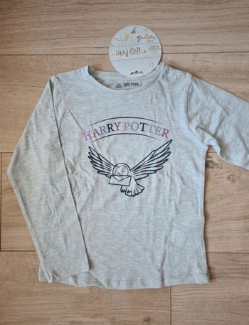 Haut harry potter 6 ans neuf avec etiquette