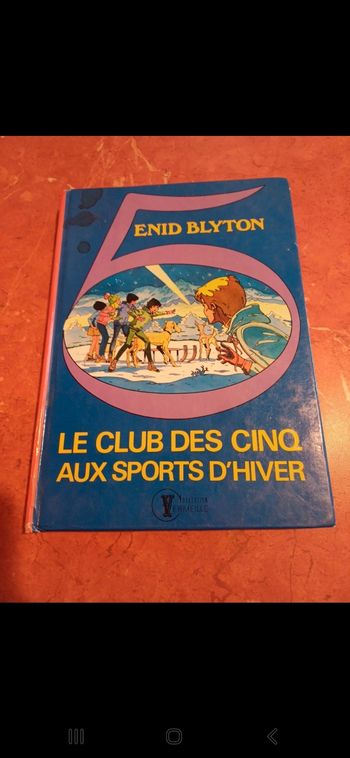 Le club des cinq aux sports d hiver