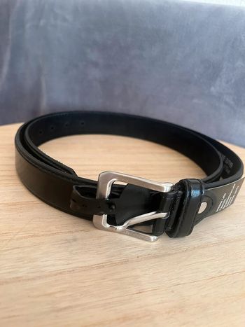 Ceinture neuve avec étiquette véritable cuir 115cm