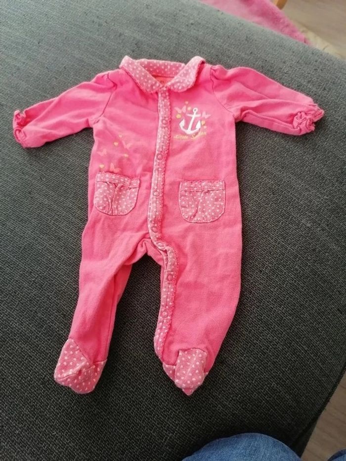 Pyjama Taille: 1 mois