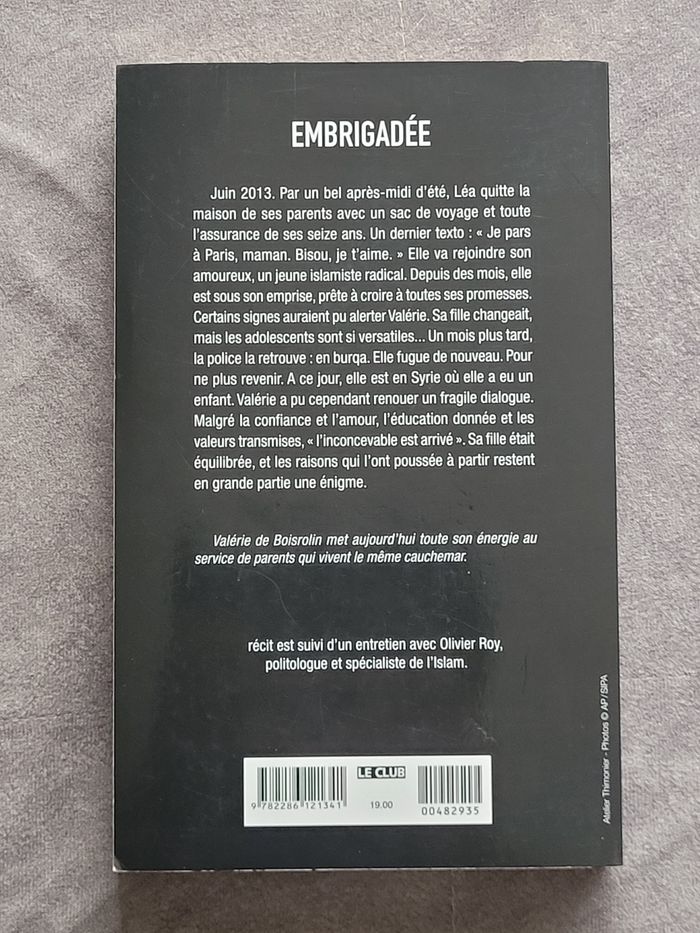Embrigadée Valérie de Boisrolin, Sandra Logé - photo numéro 2