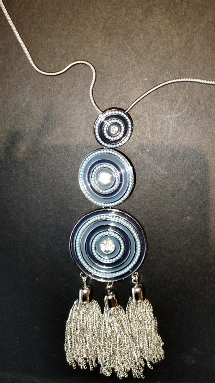 Sautoir argenté et bleu - photo numéro 2