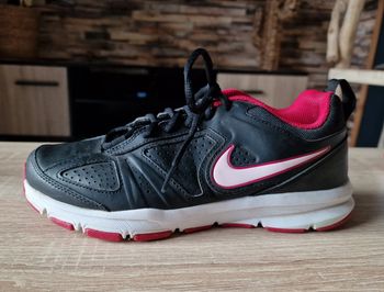 Basket Nike femme 39