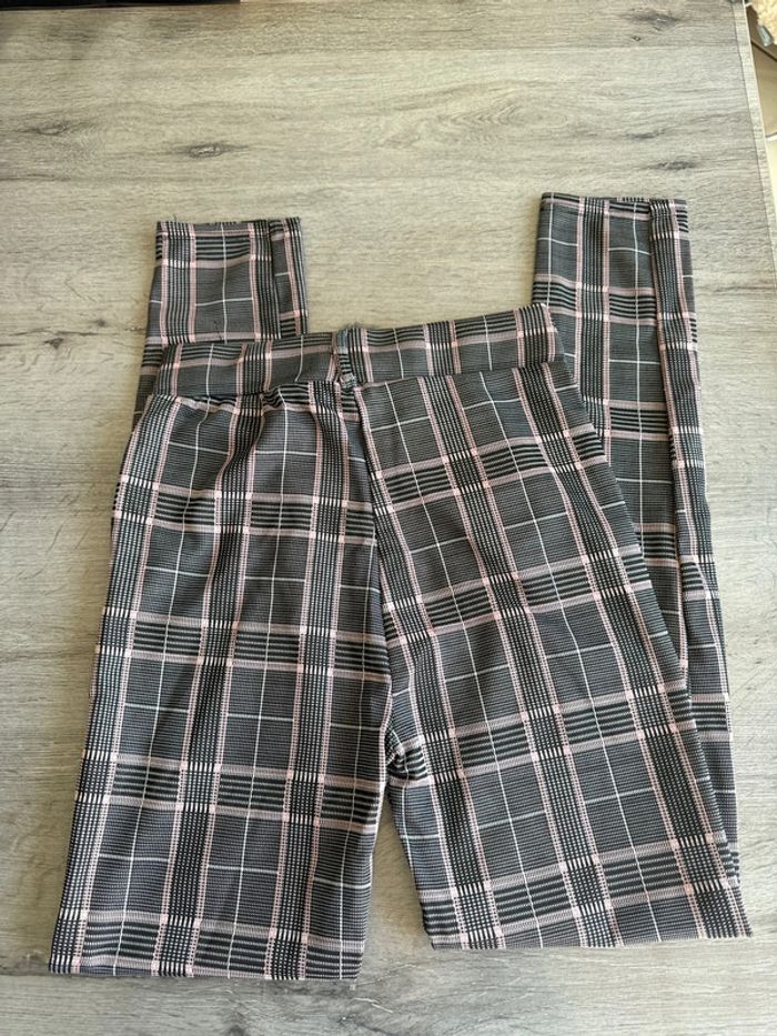 Pantalon S/M neuf - photo numéro 2