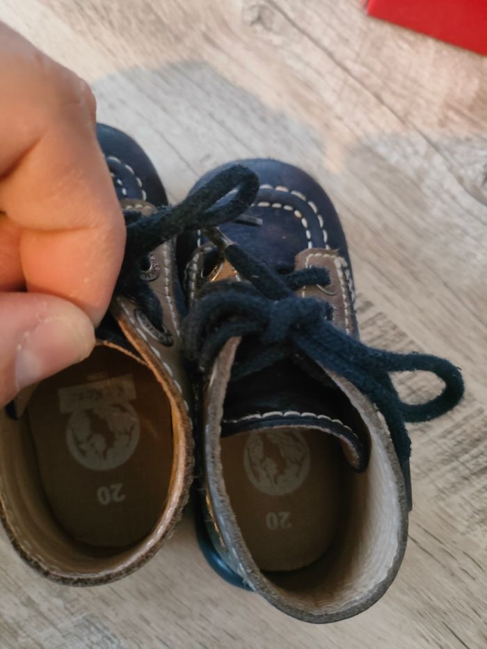 Chaussures Kickers bonbon taille 20 - photo numéro 5