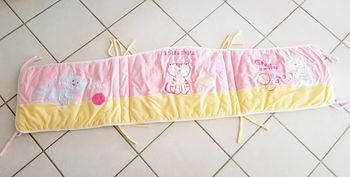 tour de lit roses et jaunes les chatounets