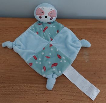 Doudou plat Paresseux grelots - Tom et Kiddy bisous d'ange