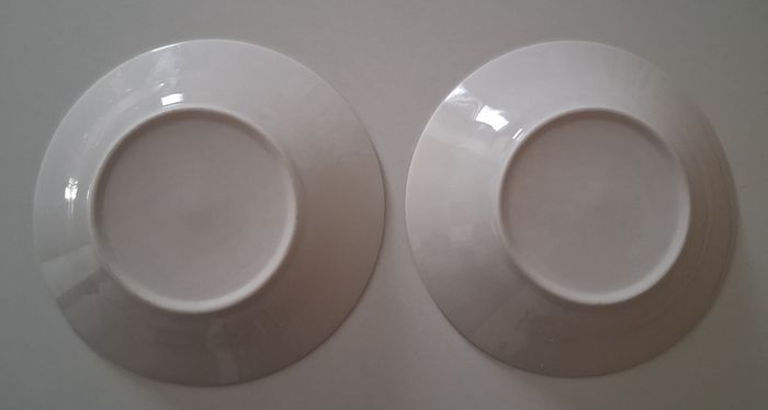 Lot de 2 assiettes creuses blanches au décor marron - photo numéro 3