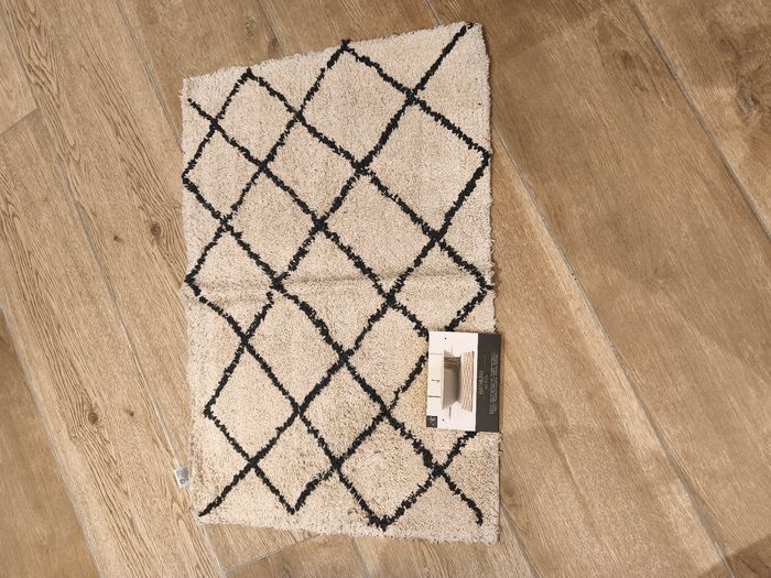 Tapis salle de bain neuf