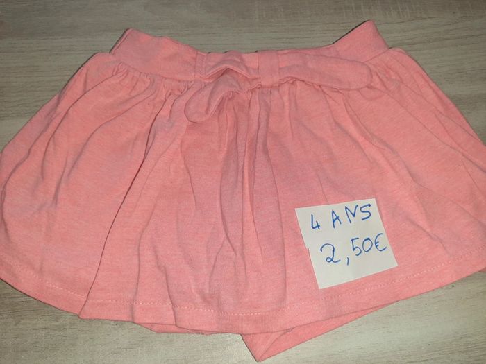 Jupe short 4ans