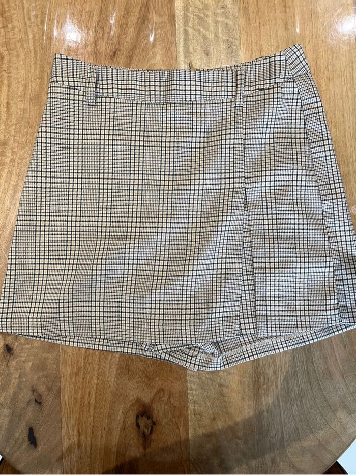jupe short à carreaux marron beige
