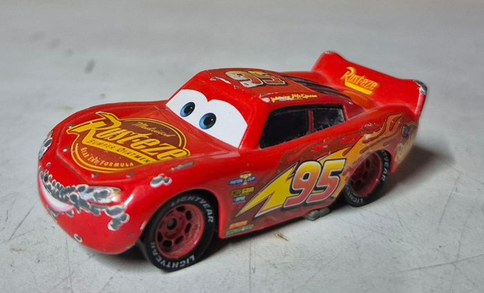 Flash McQueen miniature mattel Disney pixar