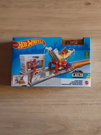 Hot wheels city station super explosion