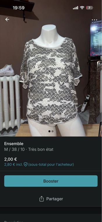 Ensemble t-shirt à trou + t-shirt blanc à mettre en dessous
