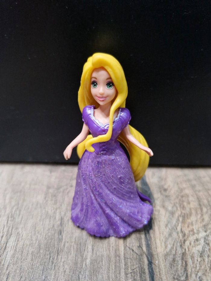 Princesse Raiponce magiclip Disney robe paillette