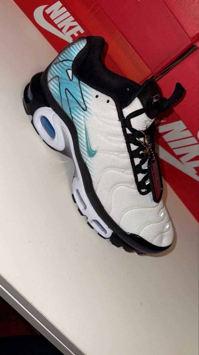 LOT DE 2 paire de TN - photo numéro 2