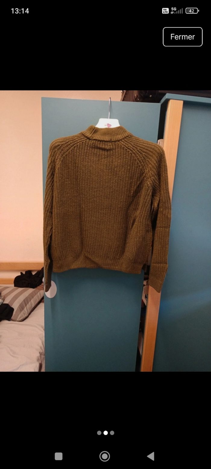 Pull en maille vert kaki - photo numéro 3