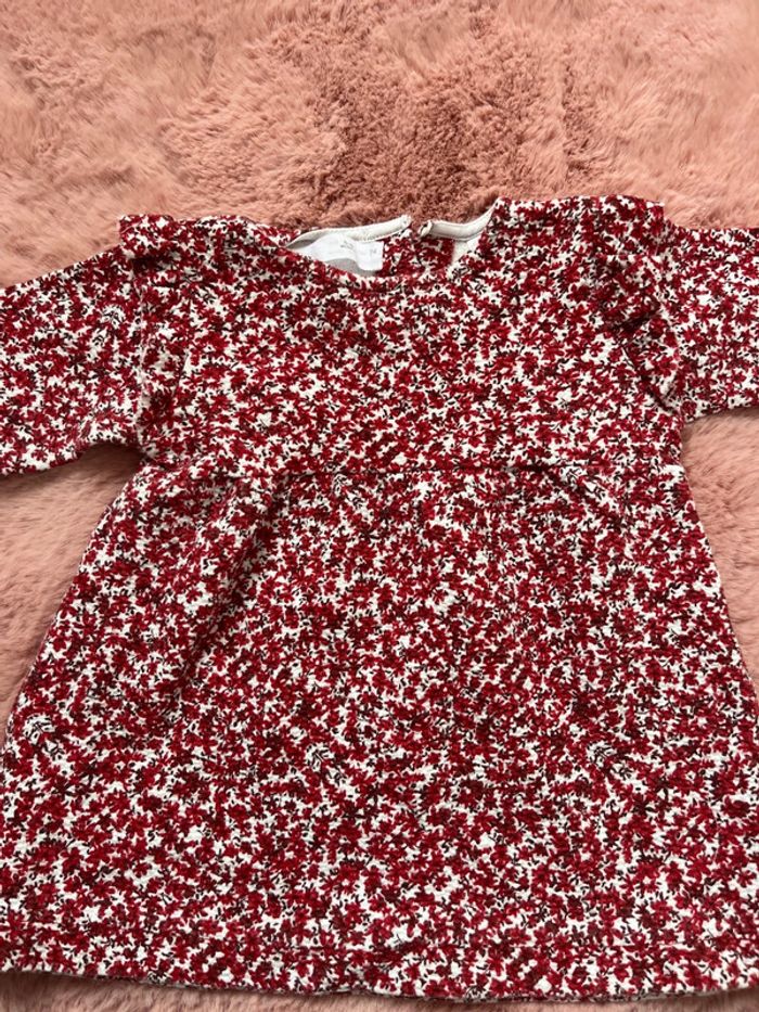 Robe épaisse fleuri rouge bébé fille 6-9 mois - photo numéro 2