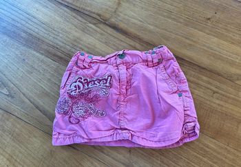 Jolie jupe rose Diesel