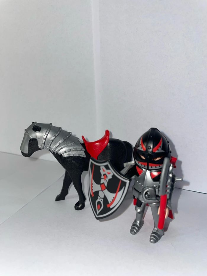 Lot playmobil chevalier et armure