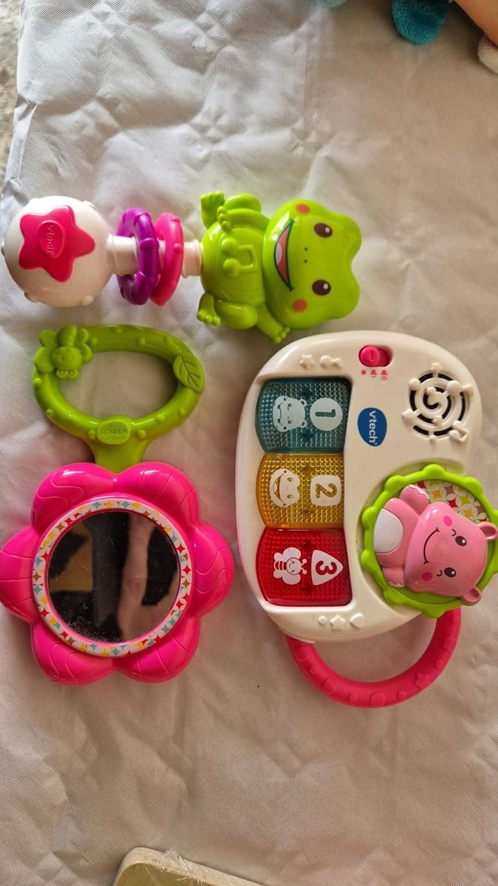 Jouets d’eveil pour bébé
