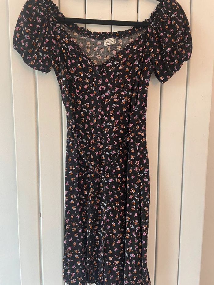 Robe noir imprimé fleur