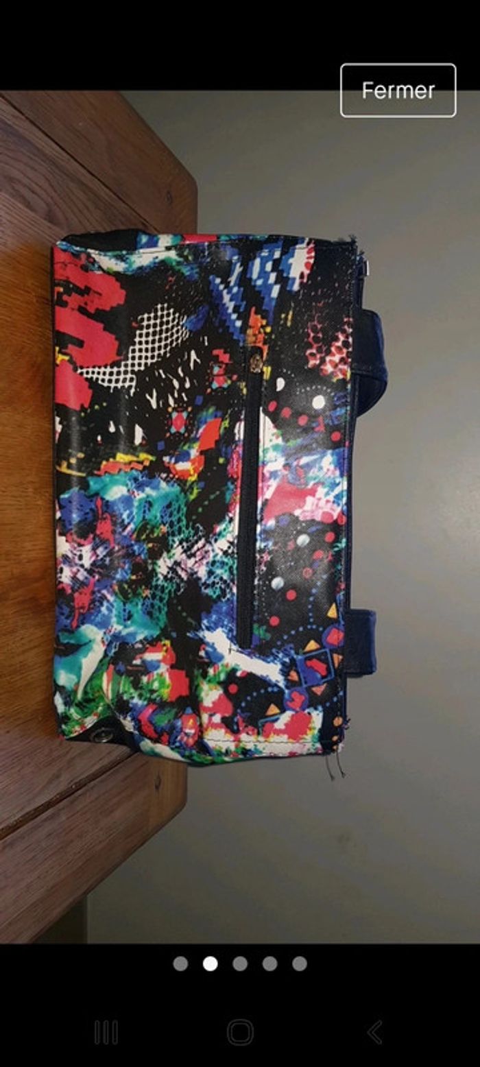 Sac jamais servi - photo numéro 2
