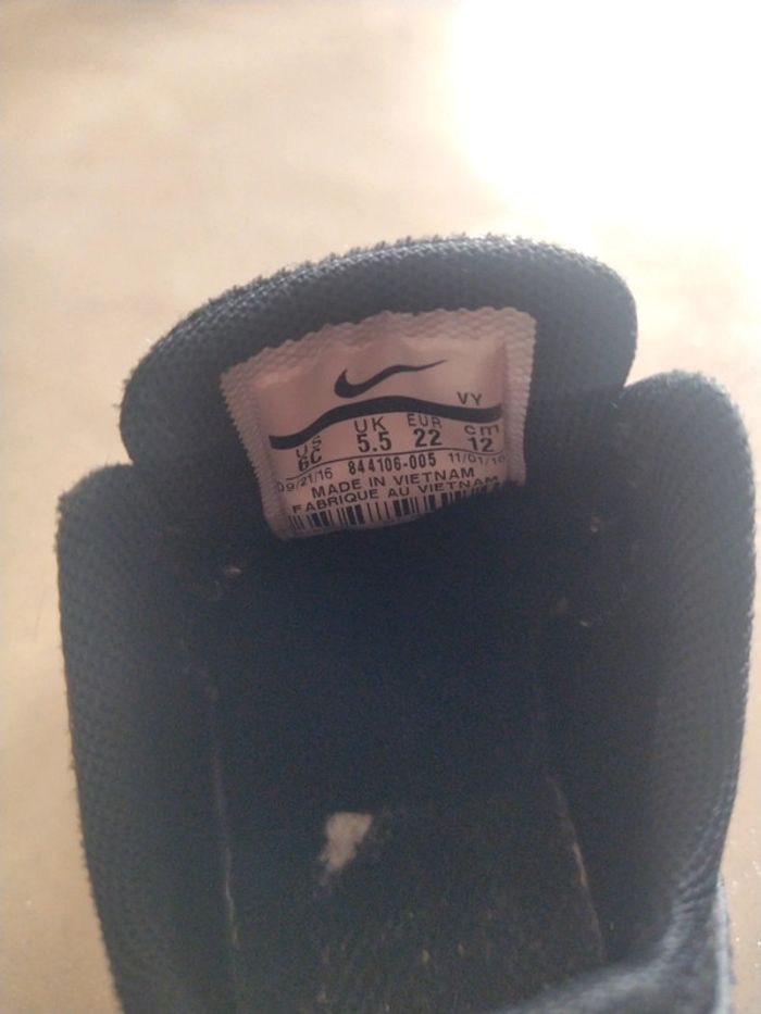 Basket Nike air noire - photo numéro 4