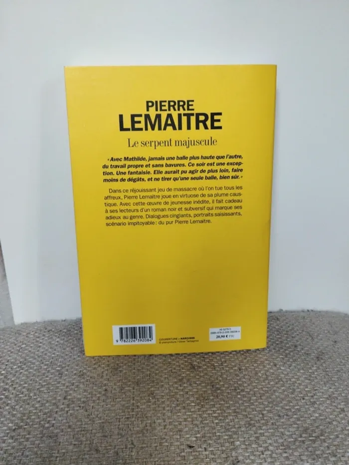 Roman le serpent majuscule - photo numéro 2