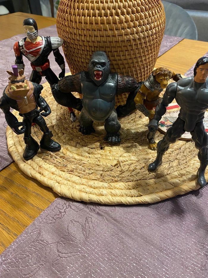 Figurines King Kong  et d’autres - photo numéro 2
