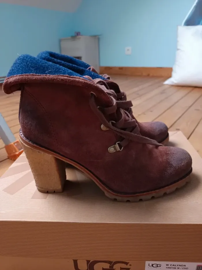 Chaussures UGG femme pointure 39 - photo numéro 3