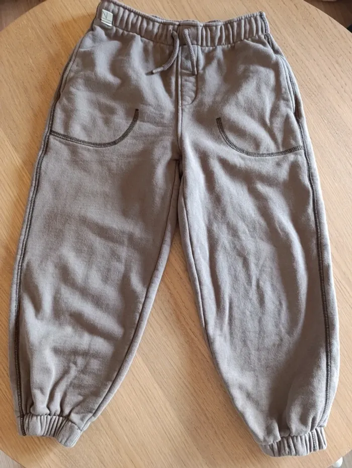 Pantalon Zara 10 ans état neuf - photo numéro 2