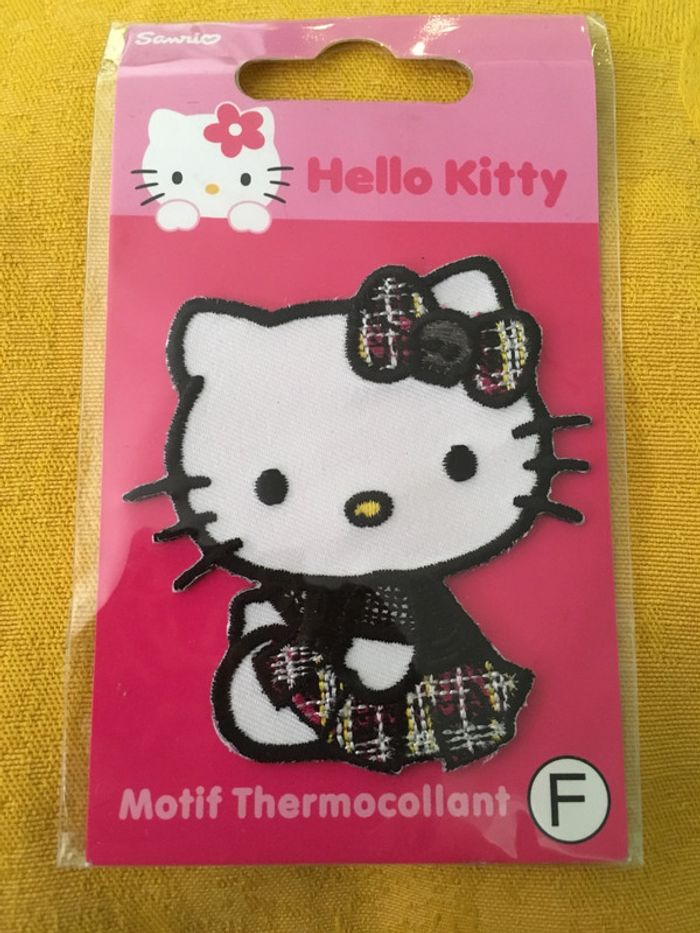 Hello kitty jupette motif thermocollant neuf blister - photo numéro 2