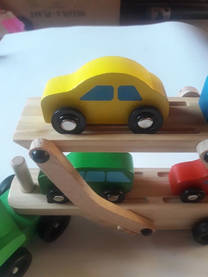 Camion transport de voitures - photo numéro 3