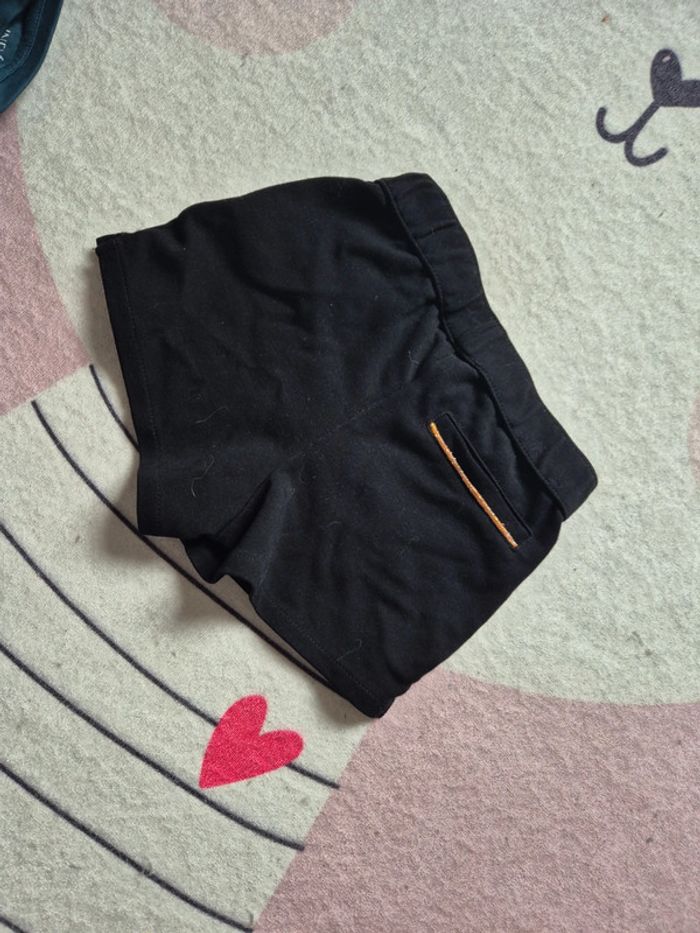 Jupe short noire 6 ans - photo numéro 4