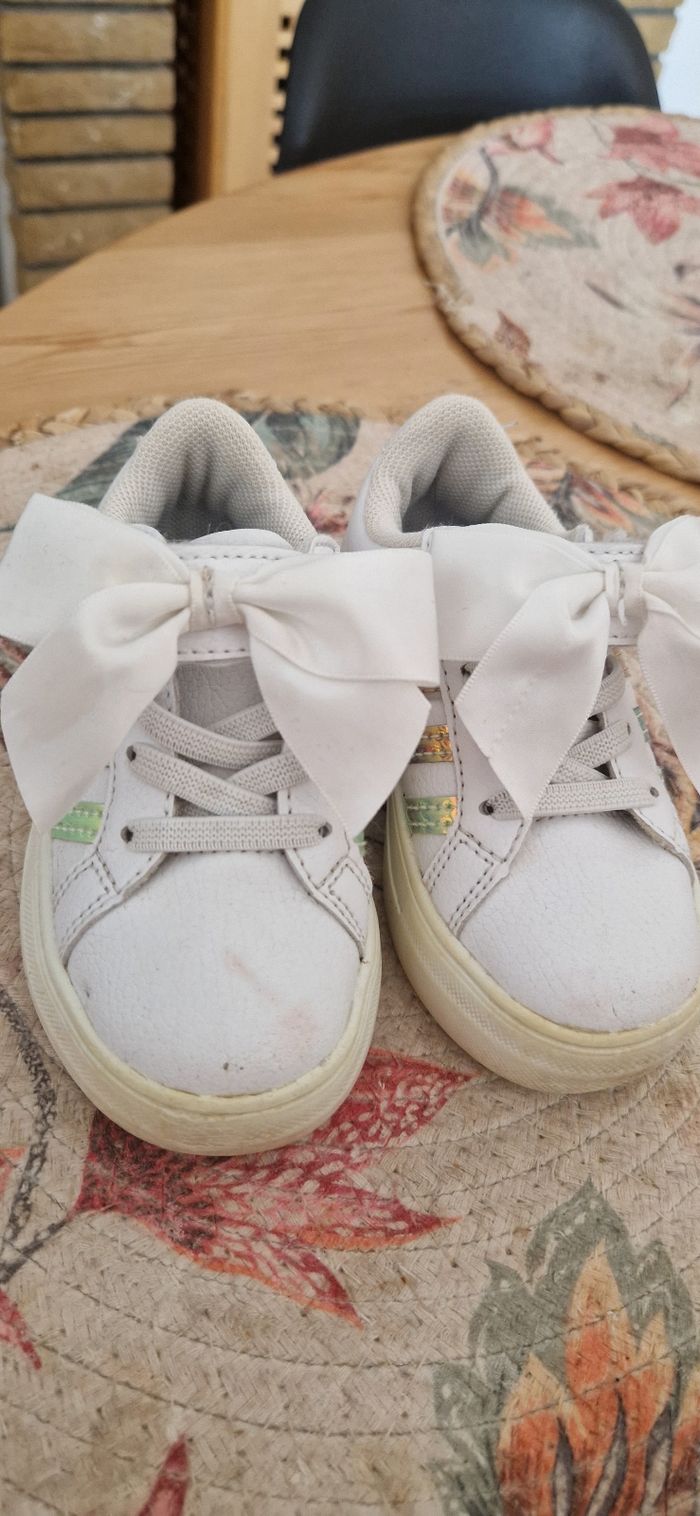 Chaussures taille 22 - photo numéro 3