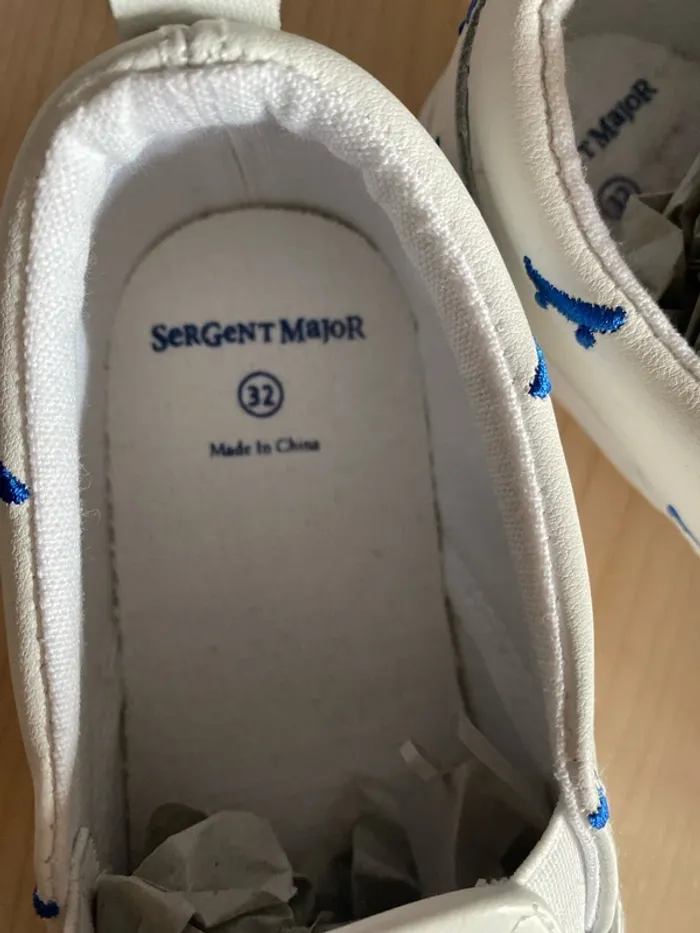 Chaussures bateau slip-on en cuir broderies skate pointure 32 Sergent Major Neuve - photo numéro 3