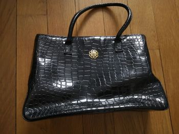 Sac croco vernis élégant