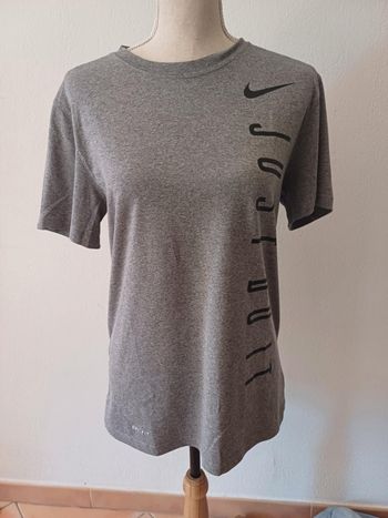 T-SHIRT Nike