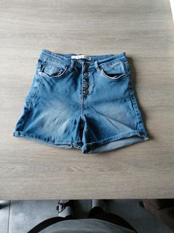 Short en jeans taille 34