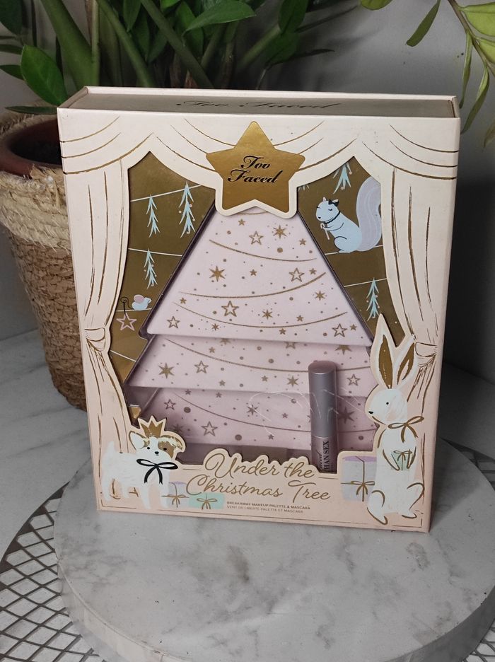 Coffret too faced sapin de noël