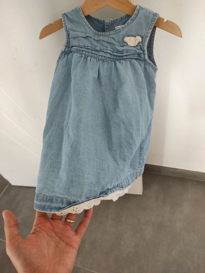 Robe 👗 12 mois - photo numéro 4