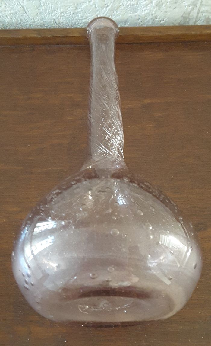 Soliflore en verre soufflé rose signé BIOT - photo numéro 3